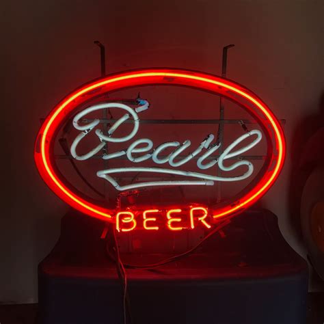 VINTAGE ROLLING ROCK BEER SIGN c. . Beer neon signs